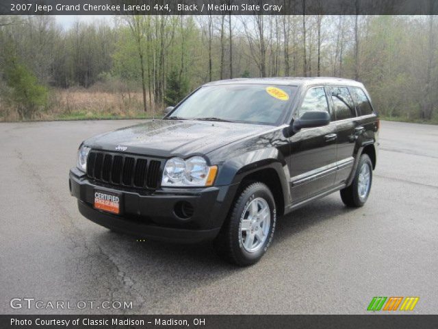 2007 Jeep Grand Cherokee Laredo 4x4 in Black