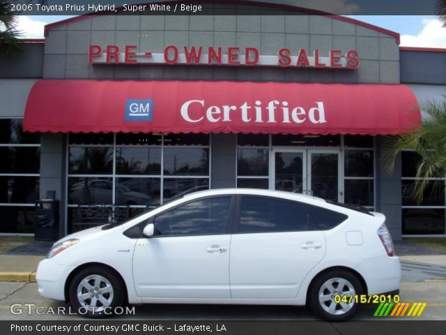 2006 Toyota Prius Hybrid in Super White