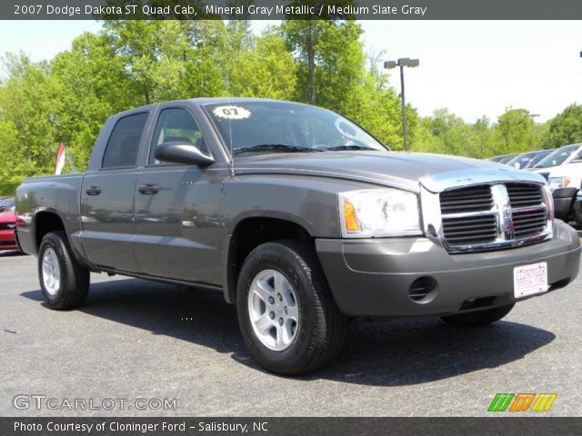 2007 Dodge Dakota ST Quad Cab in Mineral Gray Metallic