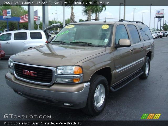 2004 GMC Yukon XL 1500 SLT in Sandalwood Metallic
