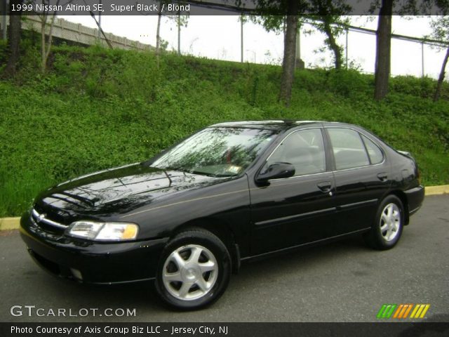 1999 Nissan Altima SE in Super Black