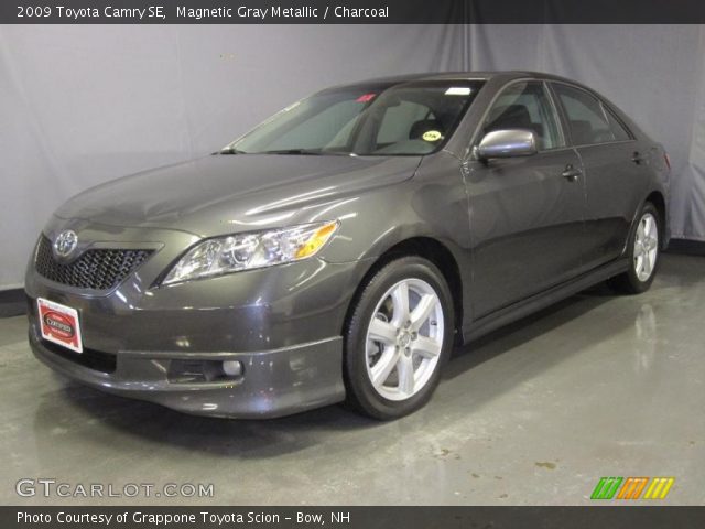 2009 Toyota Camry SE in Magnetic Gray Metallic