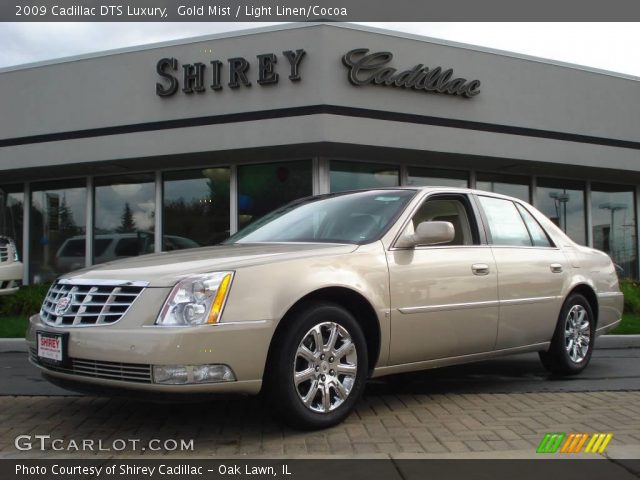 2009 Cadillac DTS Luxury in Gold Mist