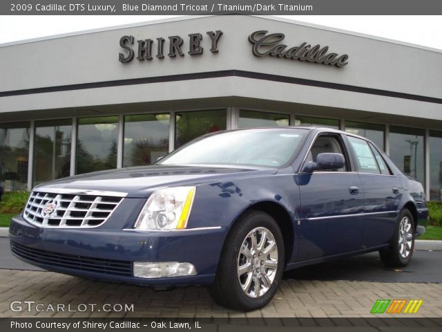 2009 Cadillac DTS Luxury in Blue Diamond Tricoat