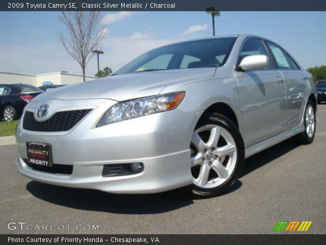 2009 Toyota Camry SE in Classic Silver Metallic
