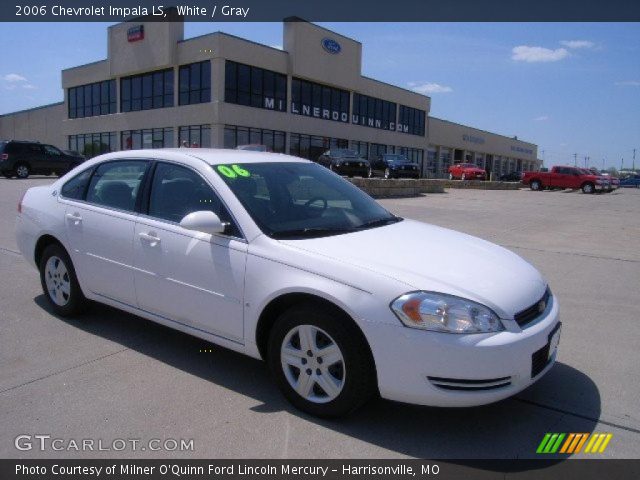 2006 Chevrolet Impala LS in White