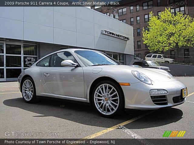 2009 Porsche 911 Carrera 4 Coupe in Arctic Silver Metallic