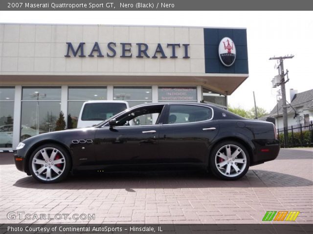2007 Maserati Quattroporte Sport GT in Nero (Black)