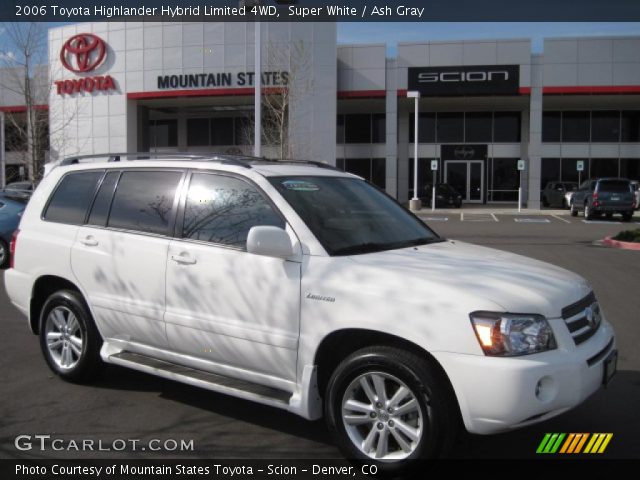 2006 Toyota Highlander Hybrid Limited 4WD in Super White