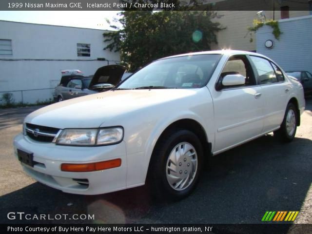 1999 Nissan Maxima GXE in Icelandic Pearl