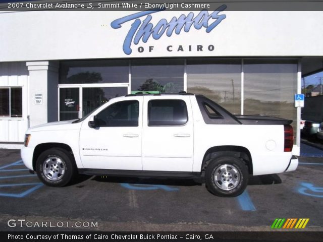 2007 Chevrolet Avalanche LS in Summit White