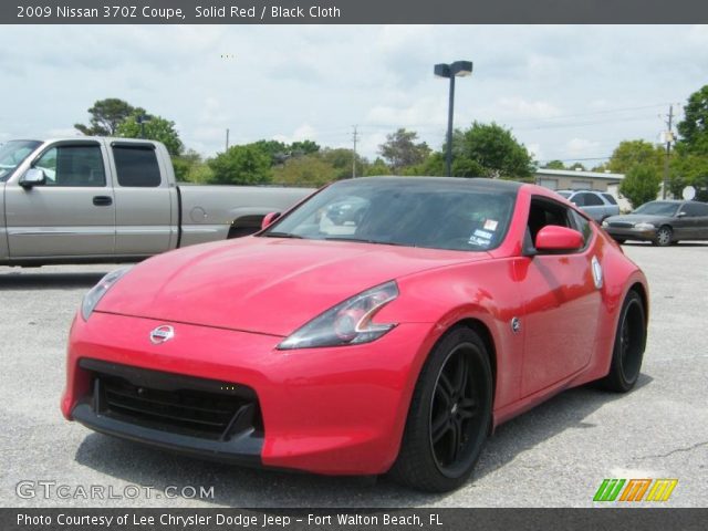 2009 Nissan 370Z Coupe in Solid Red