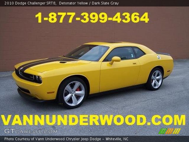 2010 Dodge Challenger SRT8 in Detonator Yellow