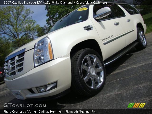 2007 Cadillac Escalade ESV AWD in White Diamond