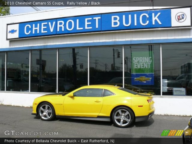 2010 Chevrolet Camaro SS Coupe in Rally Yellow