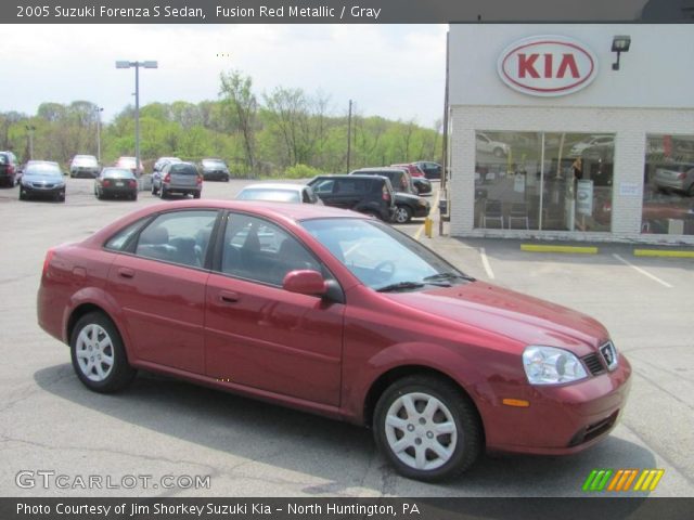 2005 Suzuki Forenza S Sedan in Fusion Red Metallic