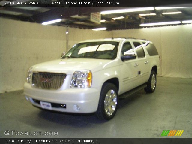 2010 GMC Yukon XL SLT in White Diamond Tricoat