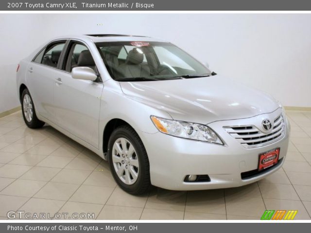 2007 Toyota Camry XLE in Titanium Metallic