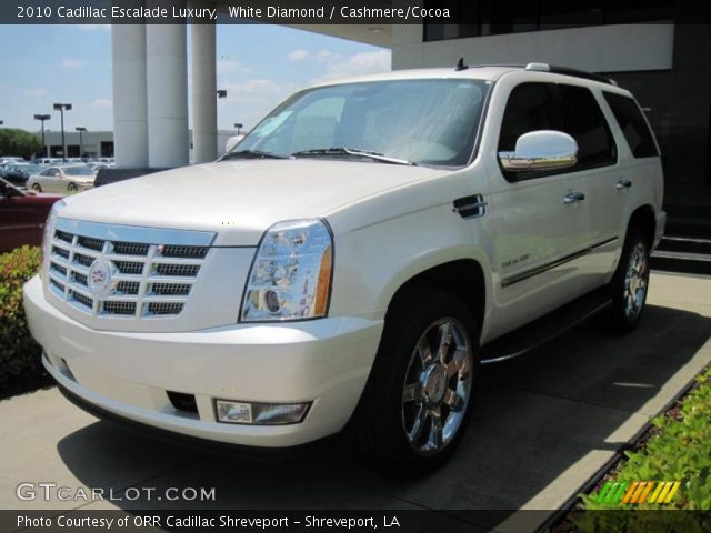 2010 Cadillac Escalade Luxury in White Diamond