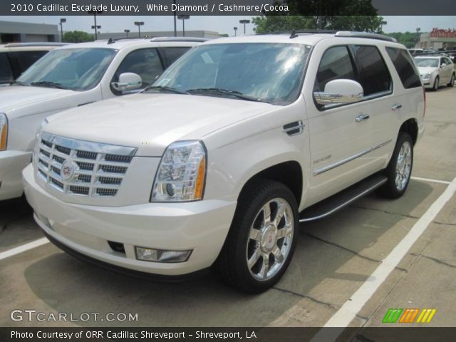 2010 Cadillac Escalade Luxury in White Diamond