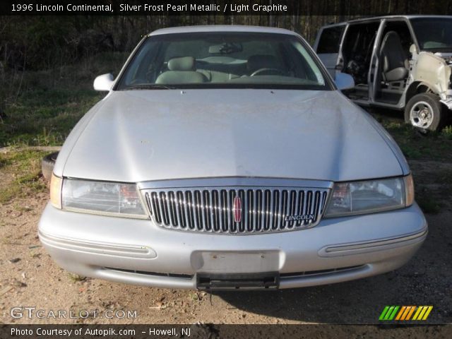 1996 Lincoln Continental  in Silver Frost Pearl Metallic