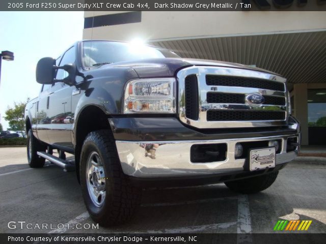 2005 Ford F250 Super Duty XLT Crew Cab 4x4 in Dark Shadow Grey Metallic