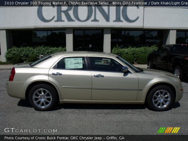 2010 Chrysler 300 Touring Walter P. Chryler Executive Series in White Gold Pearlcoat