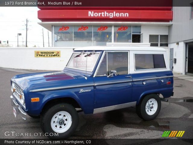 1973 Ford Bronco 4x4 in Medium Blue
