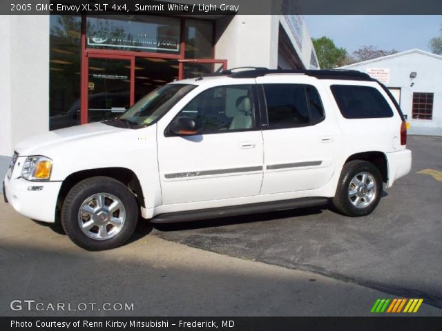 2005 GMC Envoy XL SLT 4x4 in Summit White