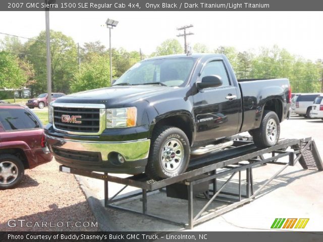 2007 GMC Sierra 1500 SLE Regular Cab 4x4 in Onyx Black