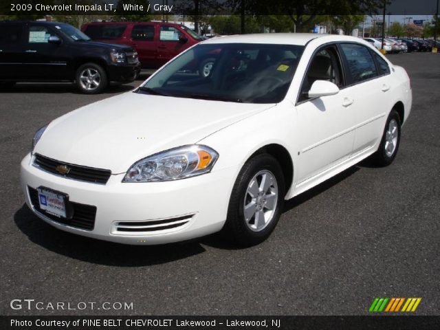 2009 Chevrolet Impala LT in White