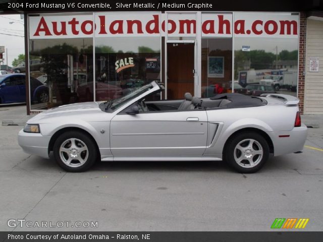 2004 Ford Mustang V6 Convertible in Silver Metallic