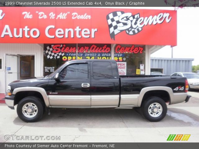 1999 Chevrolet Silverado 2500 LS Extended Cab 4x4 in Onyx Black
