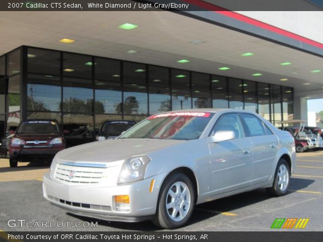 2007 Cadillac CTS Sedan in White Diamond