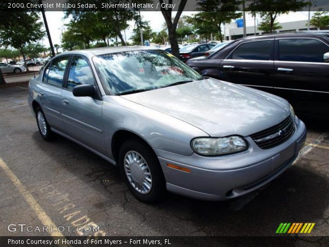 2000 Chevrolet Malibu Sedan in Silvermist Metallic