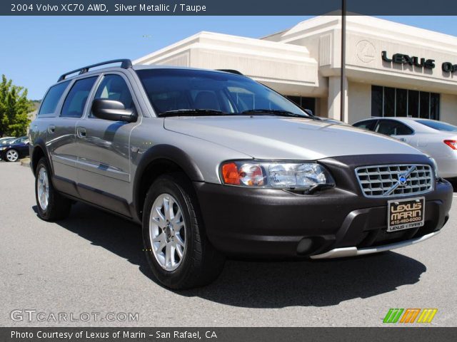 2004 Volvo XC70 AWD in Silver Metallic