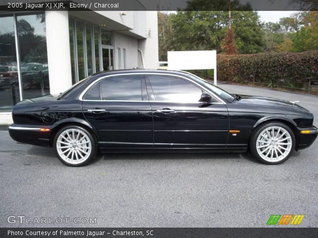 2005 Jaguar XJ XJR in Ebony