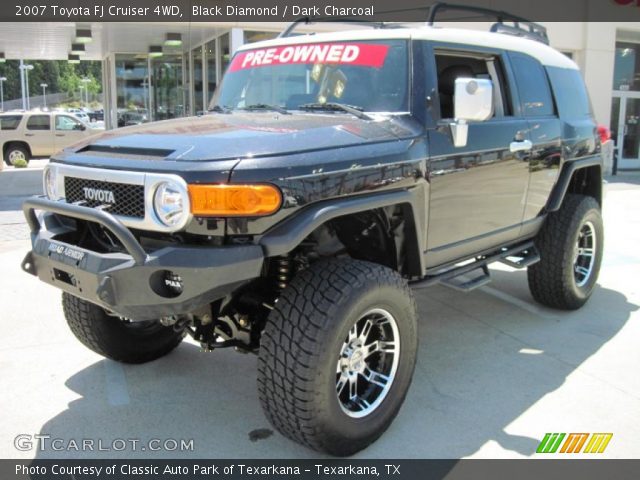 2007 Toyota FJ Cruiser 4WD in Black Diamond