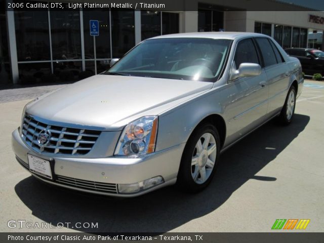 2006 Cadillac DTS  in Light Platinum Metallic