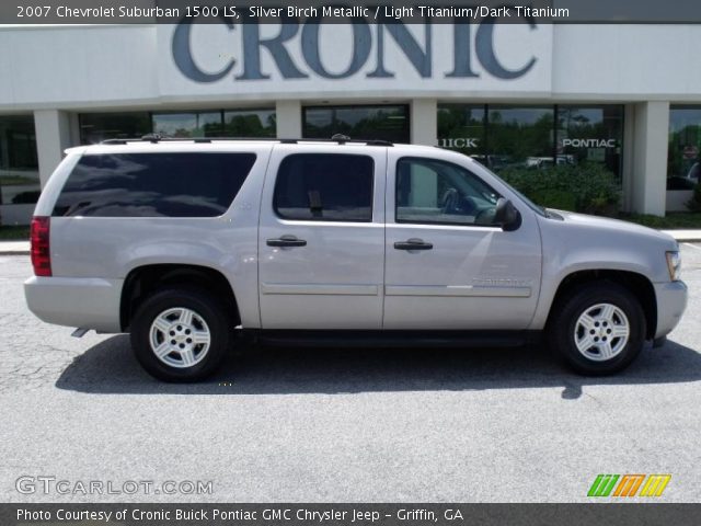 2007 Chevrolet Suburban 1500 LS in Silver Birch Metallic