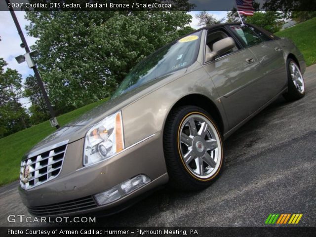 2007 Cadillac DTS Sedan in Radiant Bronze