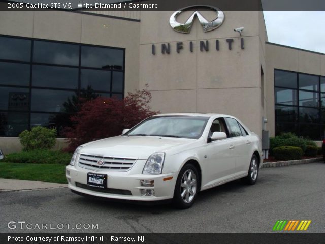 2005 Cadillac STS V6 in White Diamond