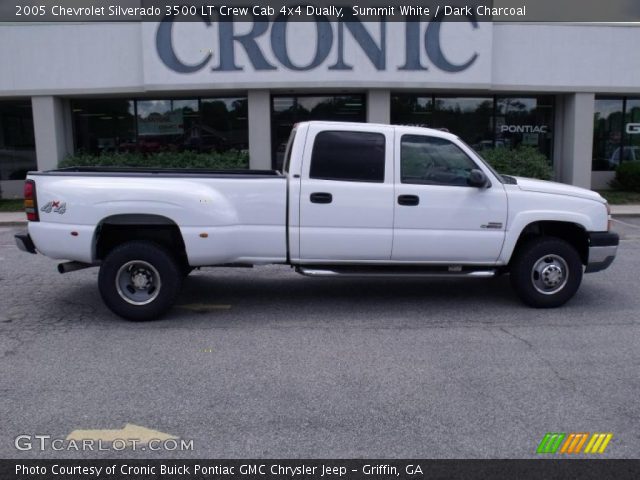 2005 Chevrolet Silverado 3500 LT Crew Cab 4x4 Dually in Summit White