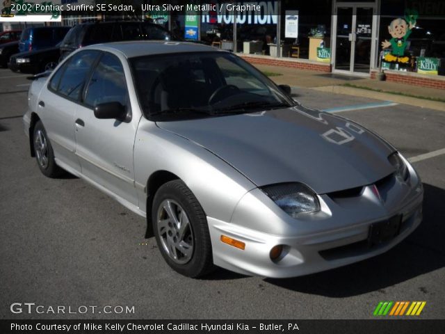 2002 Pontiac Sunfire SE Sedan in Ultra Silver Metallic