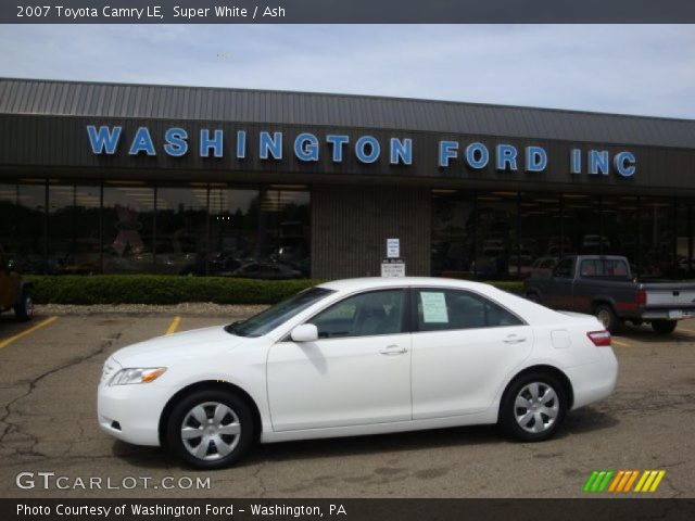 2007 Toyota Camry LE in Super White