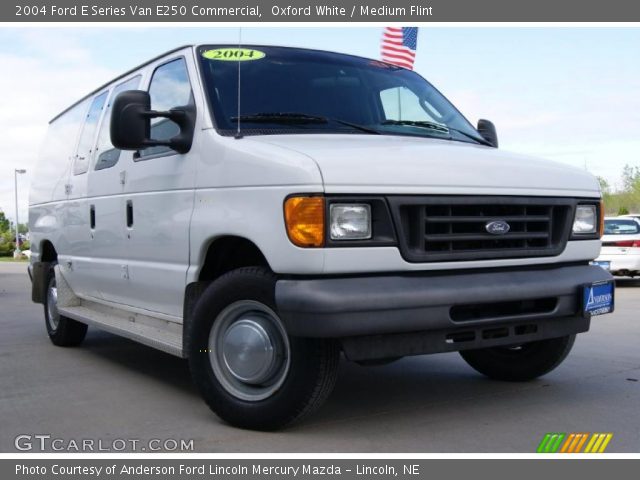 2004 Ford E Series Van E250 Commercial in Oxford White