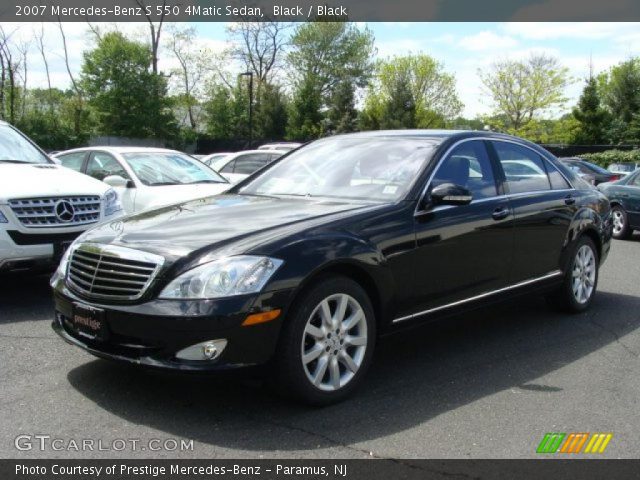2007 Mercedes-Benz S 550 4Matic Sedan in Black