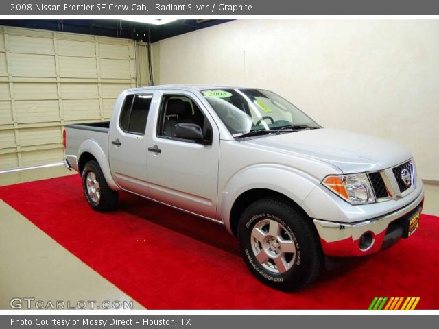 2008 Nissan Frontier SE Crew Cab in Radiant Silver