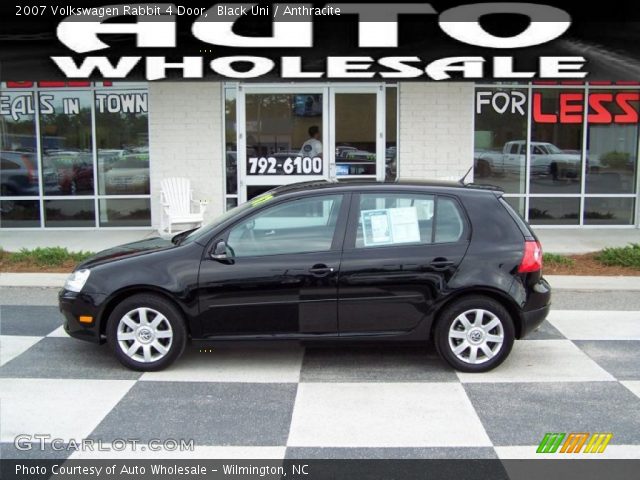 2007 Volkswagen Rabbit 4 Door in Black Uni