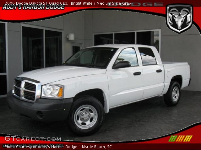 2006 Dodge Dakota ST Quad Cab in Bright White